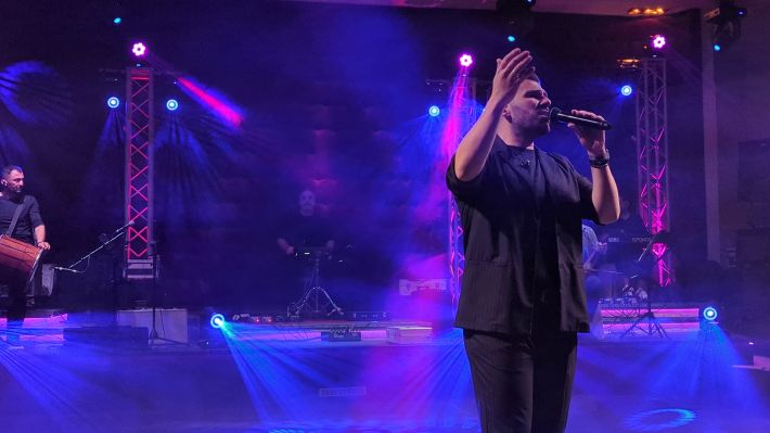 PXL_20251227_213849596